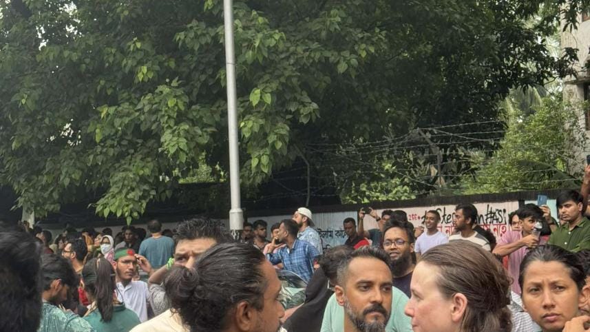 Artistes for student.jpg