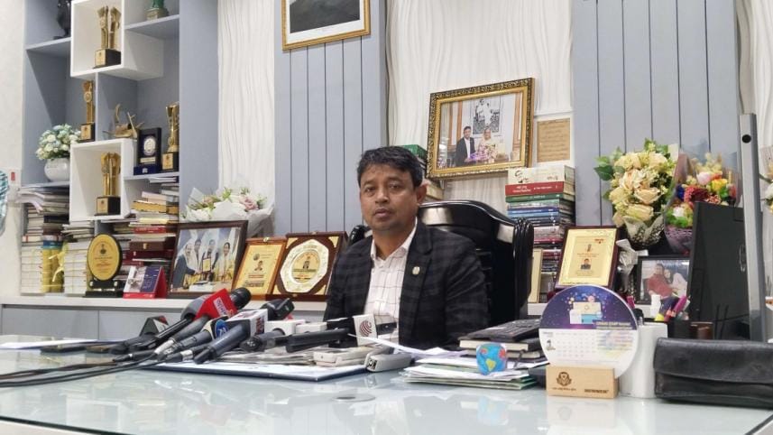 Banks to freeze accounts of DB Harun and his wife