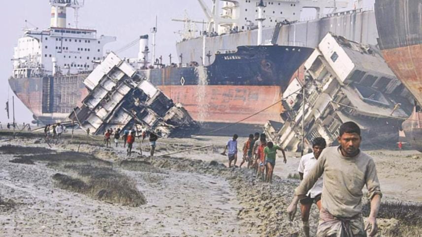 Ship recycling in Bangladesh needs greater safety efforts