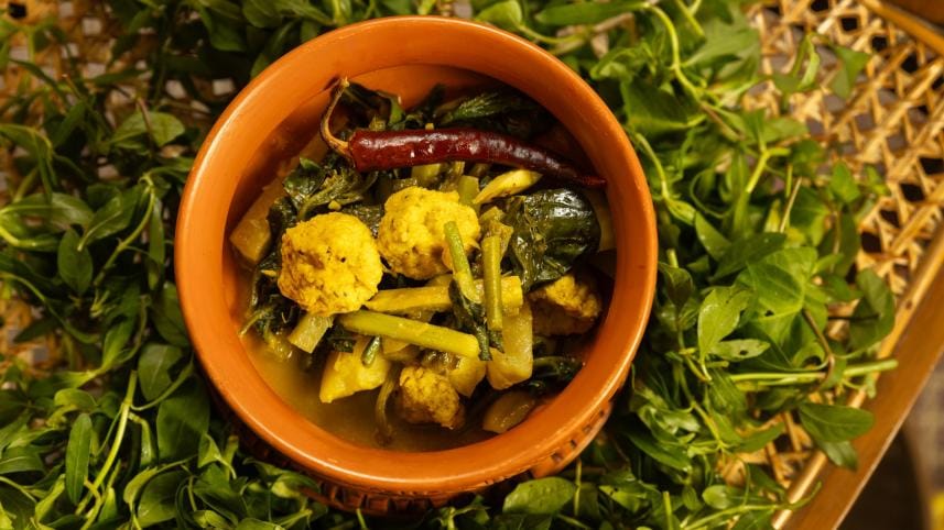 Durga puja delights: Leafy greens that are actually delicious 