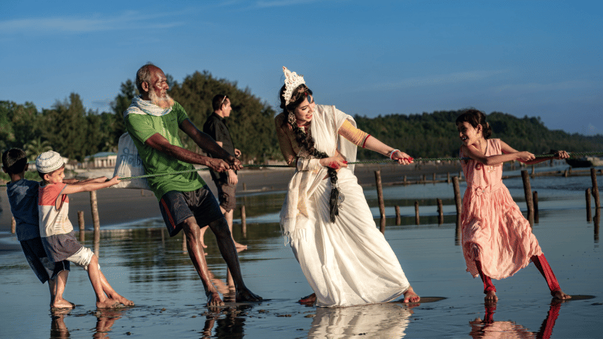 ‘Durgar Shomudro’: Thought-provoking pictures urge humanity to course-correct 