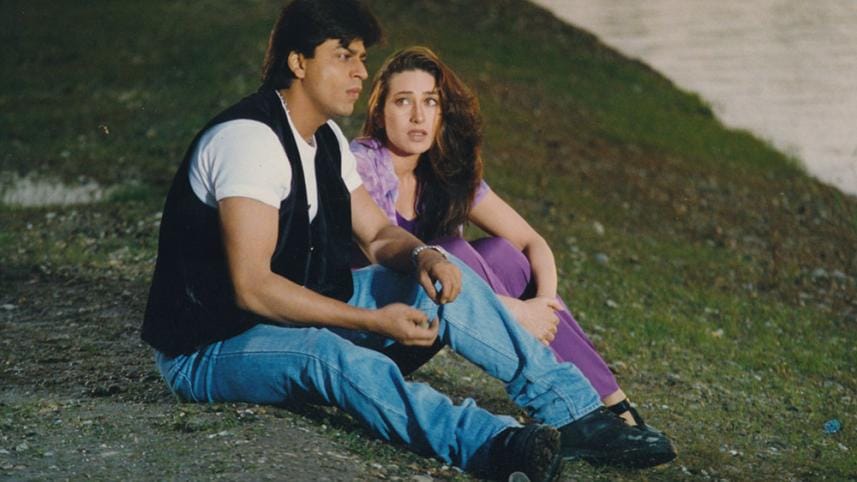 shah-rukh-khan-and-karisma-kapoor-in-dil-to-pagal-hai.jpg
