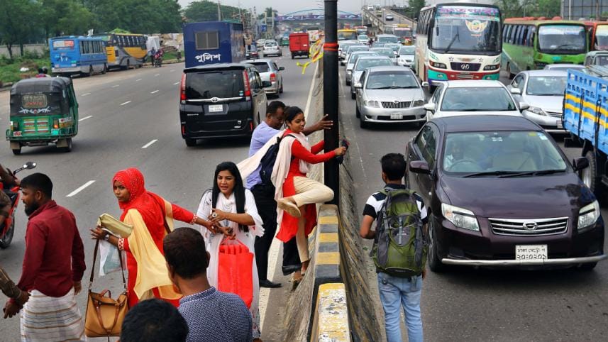 Pedestrian safety Bangladesh.jpg