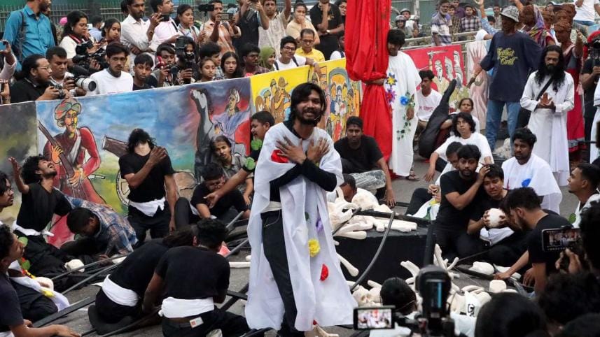 Street theatre ‘Lal Majlum’ revisits historic uprisings.jpg