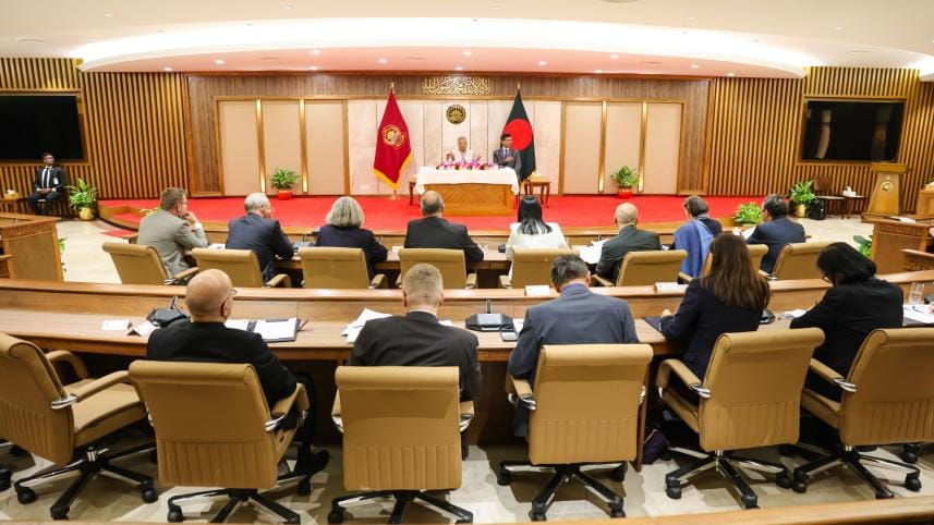 Yunus urges EU to move visa centers to Dhaka