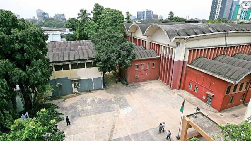 Directors gather at FDC amid election uncertainty