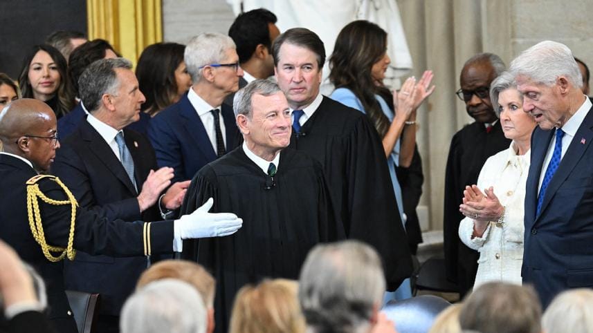 chief_justice_john_roberts_.jpg