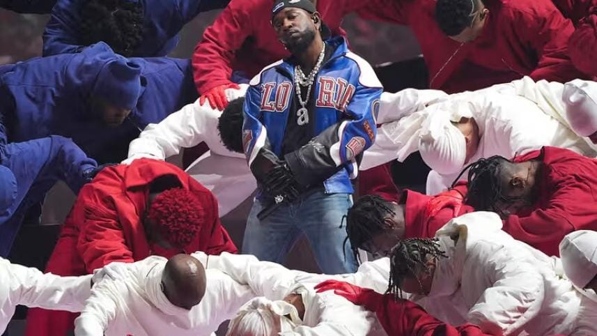 Kendrick Lamar performs ‘Not Like Us’ at Super Bowl 2025 jpg