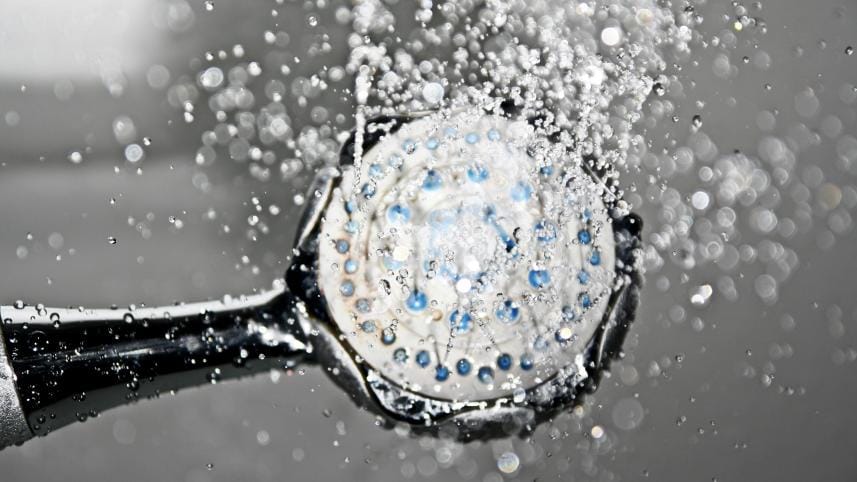Hot vs cold showers: Which one boosts your health?           pexels-pixabay-161502.jpg