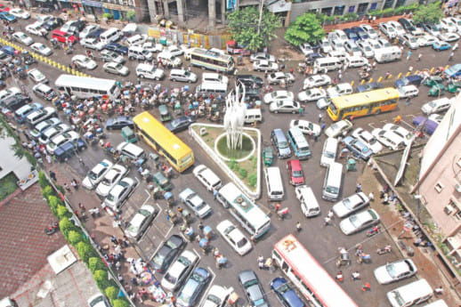 Dhaka's traffic through a visitor's eyes
