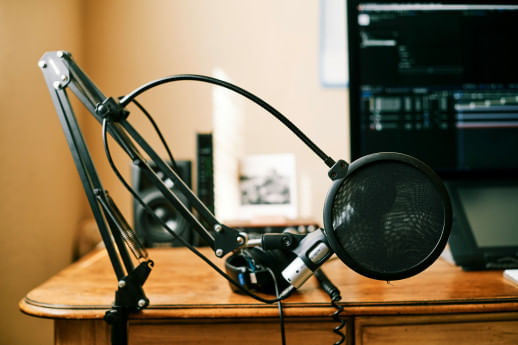The role of video podcasts: Bridging global and local narratives       austin-distel-vcfxt2yt1eq-unsplash_5.jpg