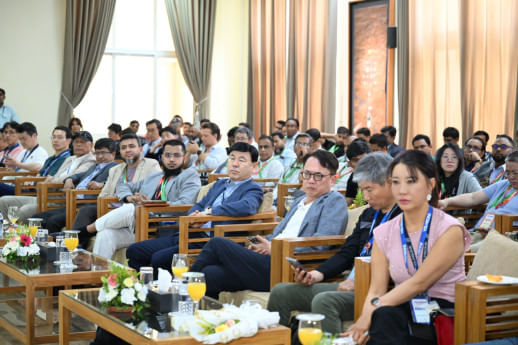 bd investment summit.jpg