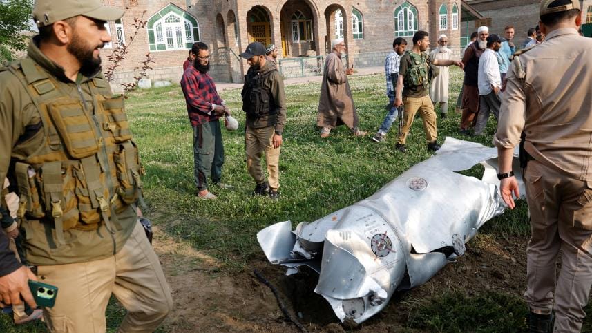 fighter jets crashed in India's jammu and kashmir