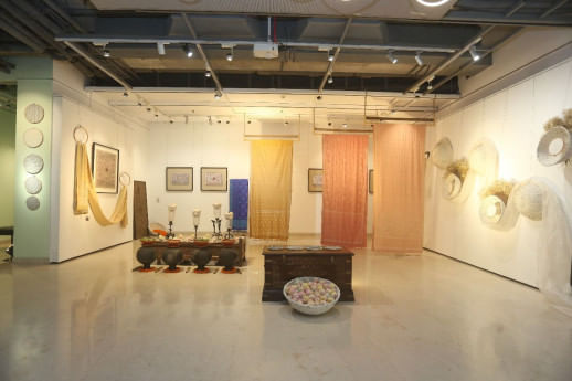 Maheen Khan revives Bangladeshi heritage with silk elegance 