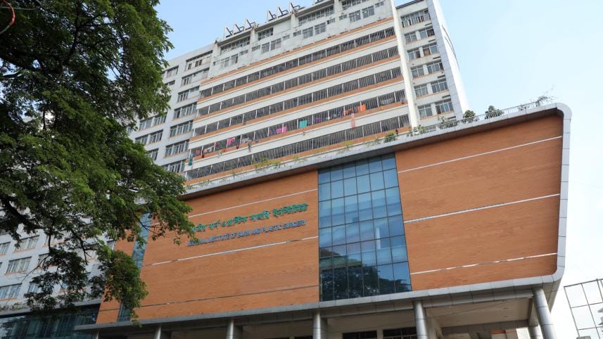 student dies after Milestone jet crash