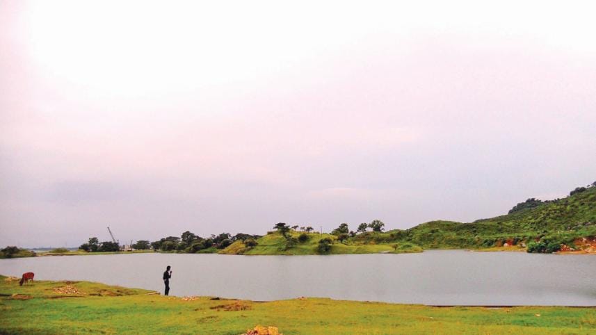 Ratargul and rain: A monsoon tale in motion