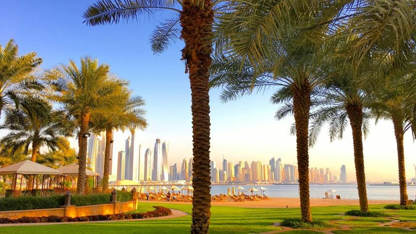 Enjoy Dubai on a budget without missing the magic        vangelis-kovu-p4i878dvd1m-unsplash.jpg