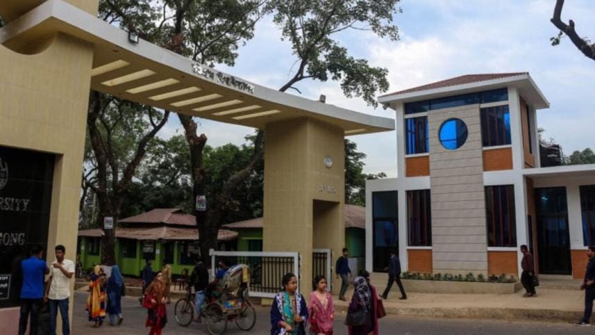 Chhatra League banners at Chittagong University