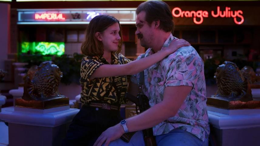millie_bobby_brown_david_harbour_5.jpg