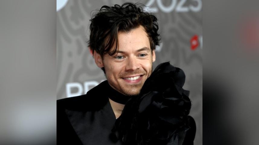  Harry Styles ends two-year silence with surprise YouTube release