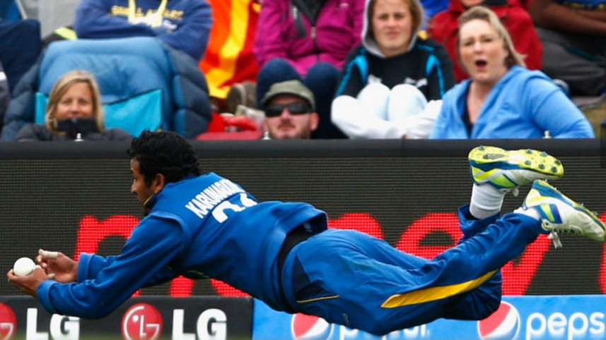 Karunaratne dismissing Taylor