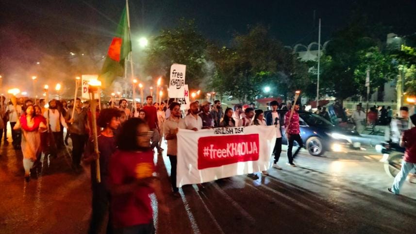 protest against DSA.jpg