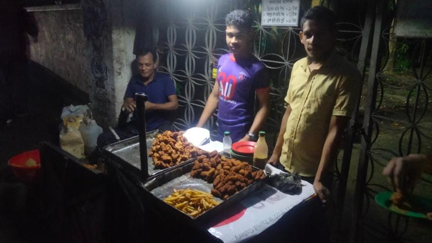 Fine Arts Chicken story _750a.jpg