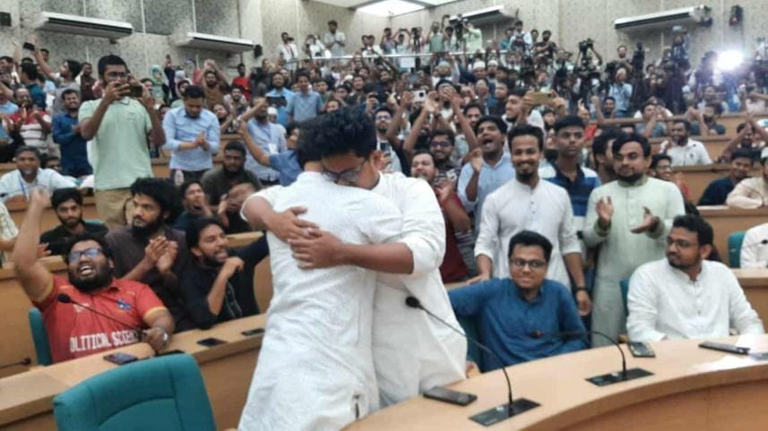 News analysis _1bfb.jpg