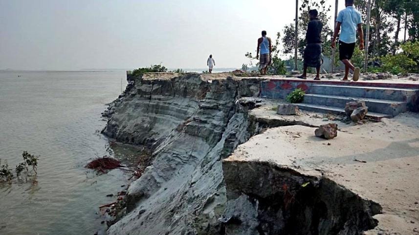 ED 1 - Living by the river From blessing to burden_2.jpg