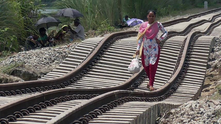 dinajpur-rail-track-wb.jpg