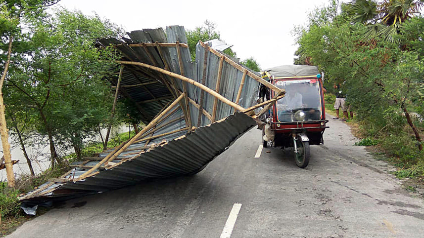 Cyclone Fani picture