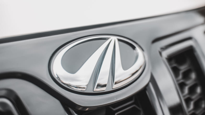Mahindra badge.jpg