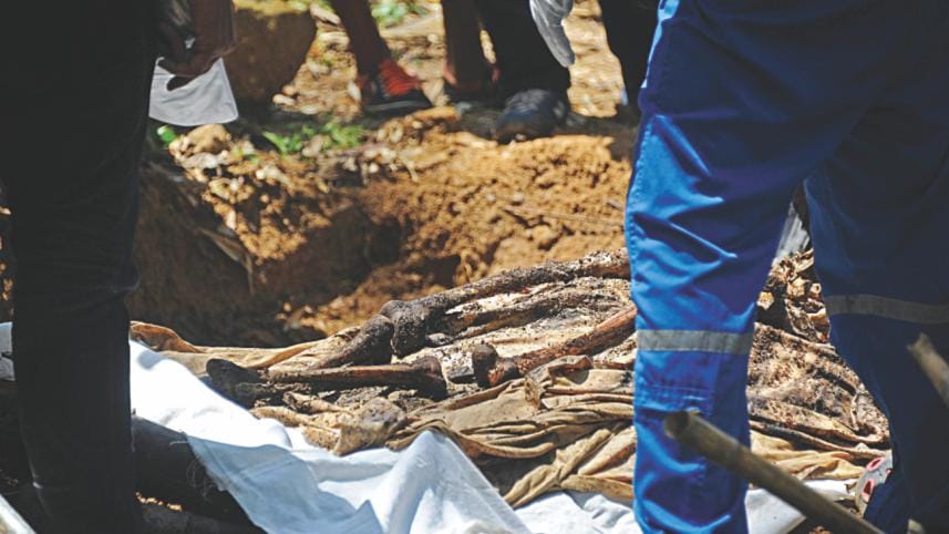 mass grave thailand 1.jpg