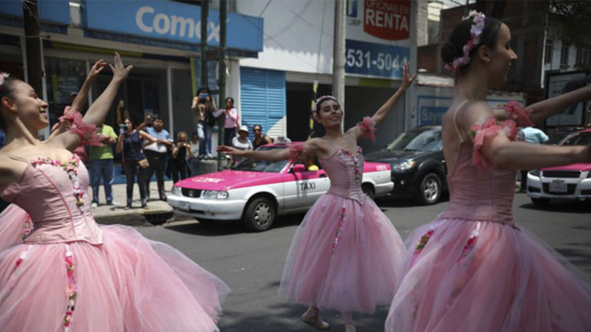 mexico-ballet-2.jpg