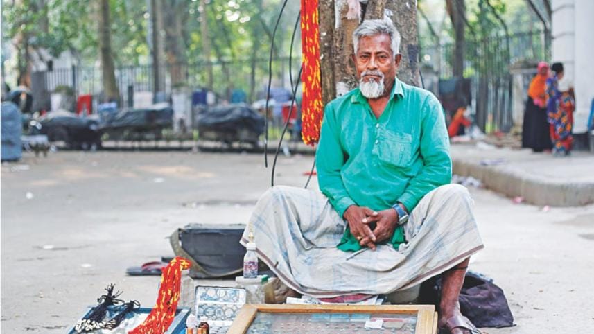 Selling Luck On the Streets