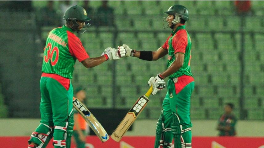 Soumya Sarkar and Mahmudullah