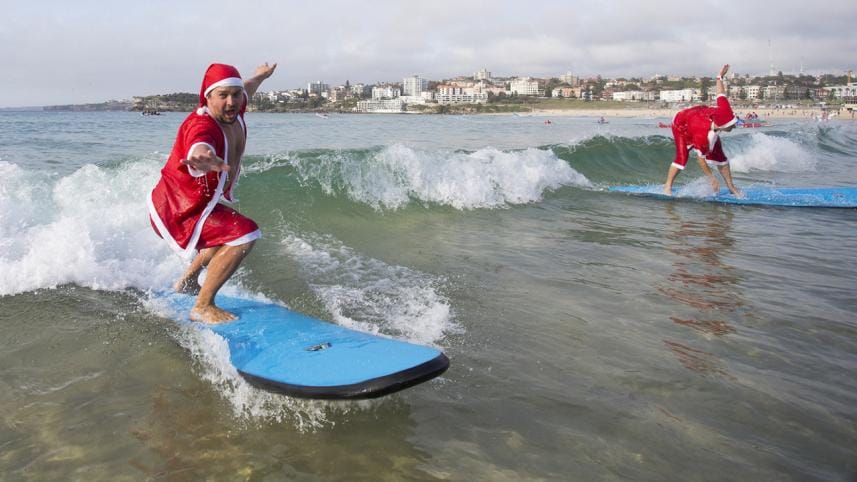 Surfing Santas_4.jpg