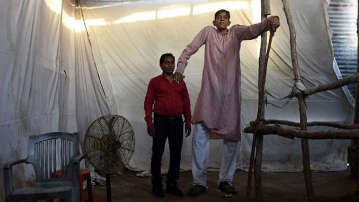 India's tallest man | The Daily Star