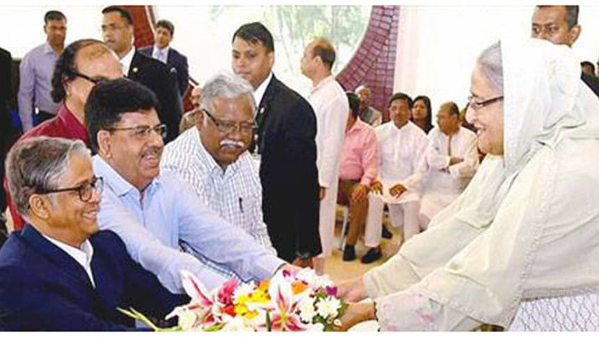 four vice-chancellors four vice-chancellors,