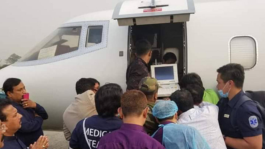 Obaidul Quader on way to Singapore for better treatment Obaidul Quader on way to Singapore for better treatment