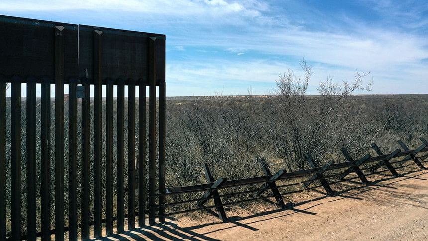US-Mexico border fencing US-Mexico border fencing