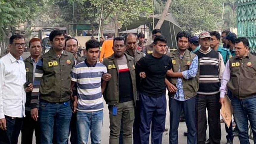2 Security Guards held in Dhaka 2 Security Guards held in Dhaka