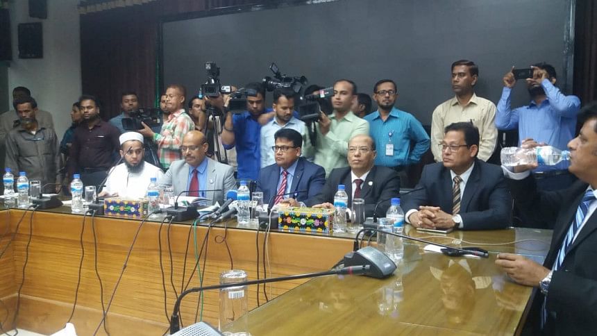 Election Commission finalises 6 seats for EVM use in 11th parliamentary election 2018 Election Commission finalises 6 seats for EVM use in 11th parliamentary election 2018