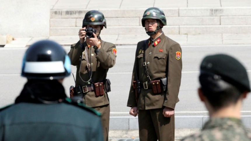 Talks between North and South Korea Talks between North and South Korea
