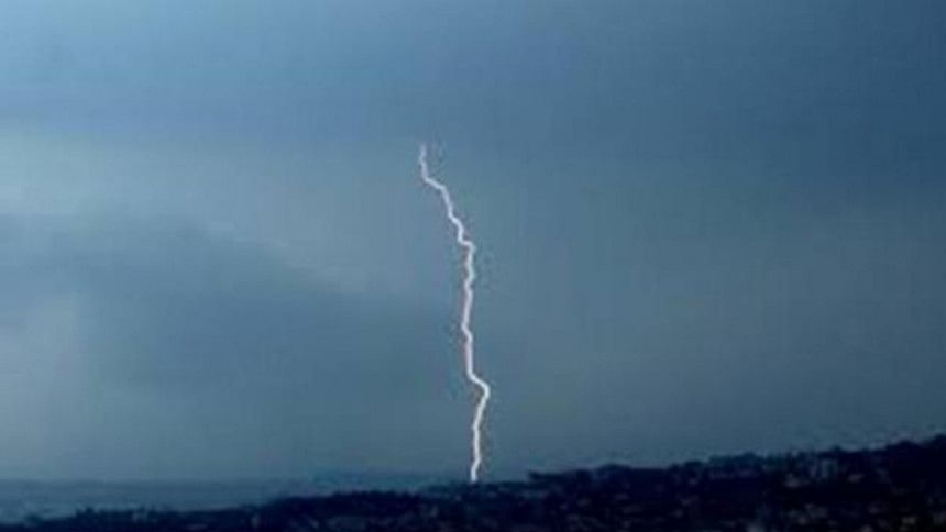 Lightning strike Lightning strike