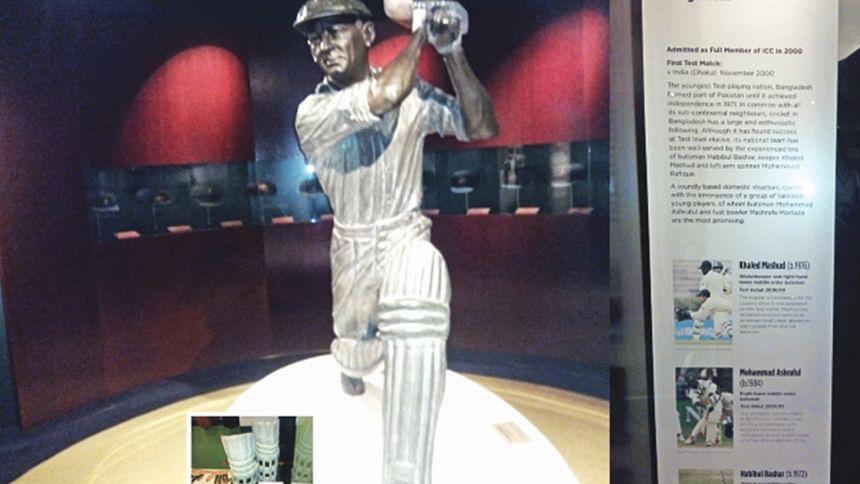 A statue of Don Bradman, A statue of Don Bradman at MCG