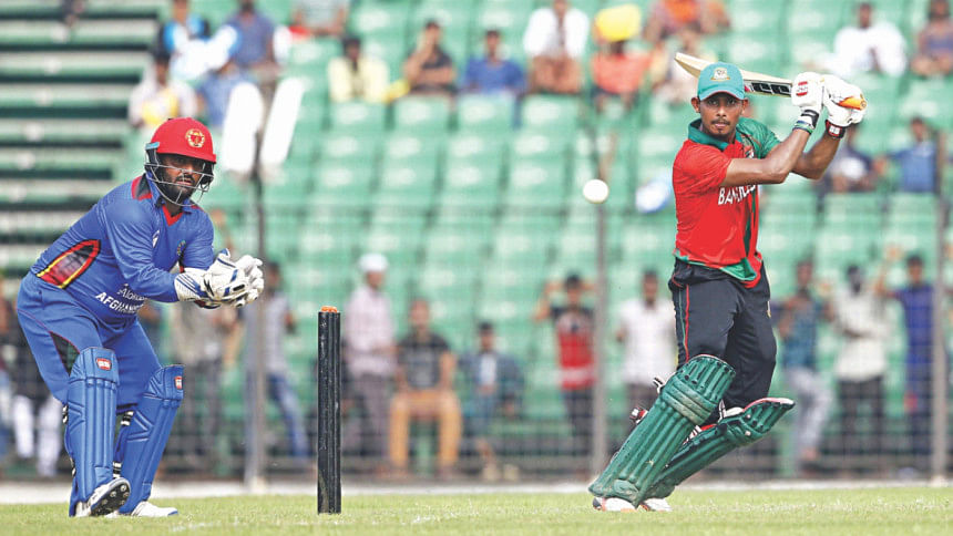 Mosaddek Hossain