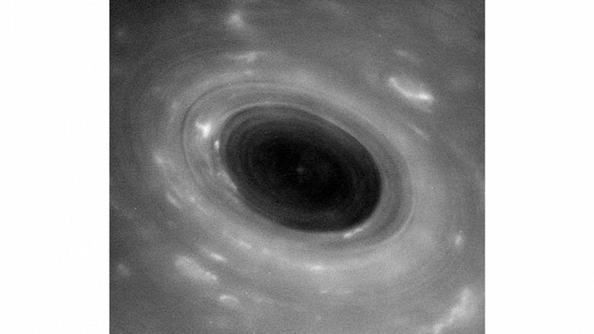 Saturn's atmosphere seen closer than ever before Saturn's atmosphere seen closer than ever before