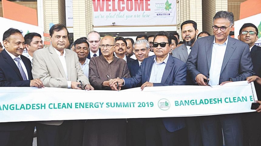 Bangladesh Finance Minister AHM Mustafa Kamal and Tawfiq-e-Elahi Chowdhury Bangladesh Finance Minister AHM Mustafa Kamal and Tawfiq-e-Elahi Chowdhury