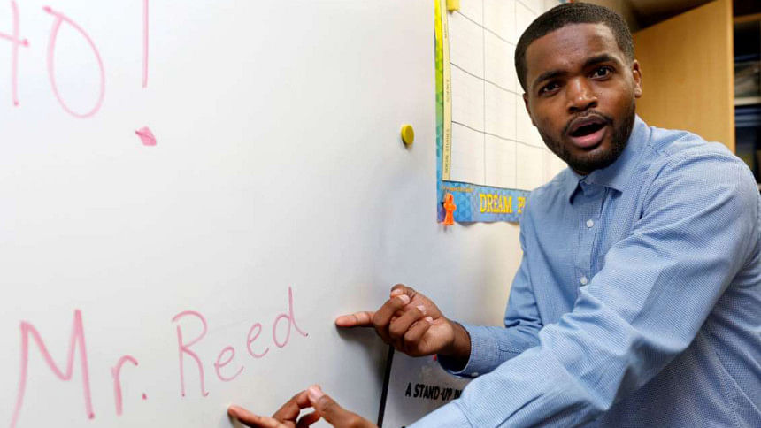 Dwayne Reed Teacher's rap, socially trending, trending news, YouTube star, Illinois, Stenson Elementary School, Skokie